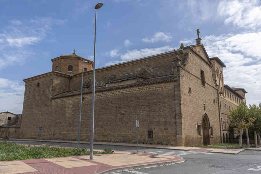 Comunidad Foral de Navarra 076 - Olite - convento de San Francisco.jpg